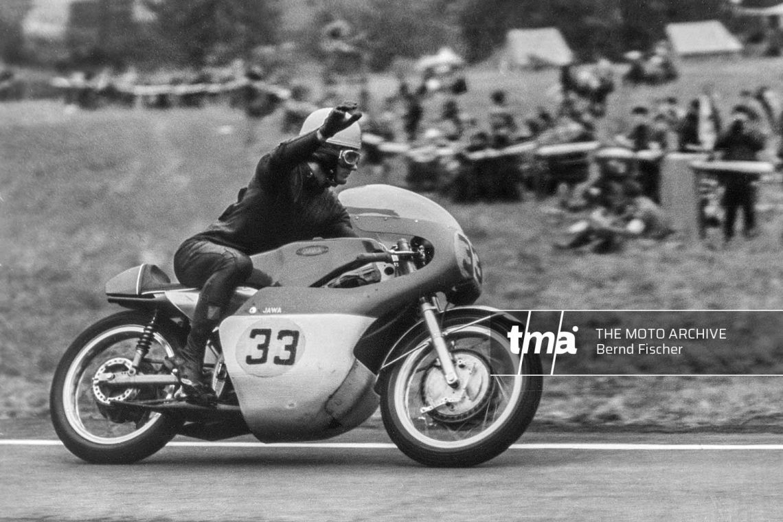 01-1969-east-germany-sachsenring-bill-ivy-jawa-00003