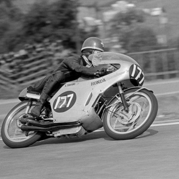 Luigi Taveri_GP Sachsenring_1966-4-Bearbeitet-2