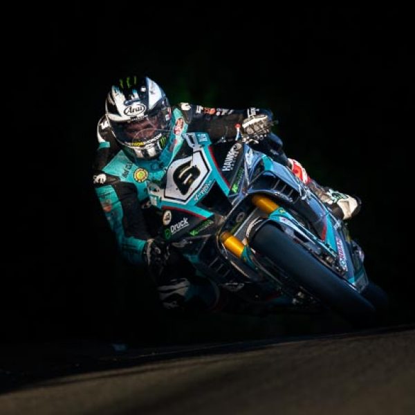 Michael-Dunlop-Honda-superbike-tt-2023-5838-tma-430-kurz-2