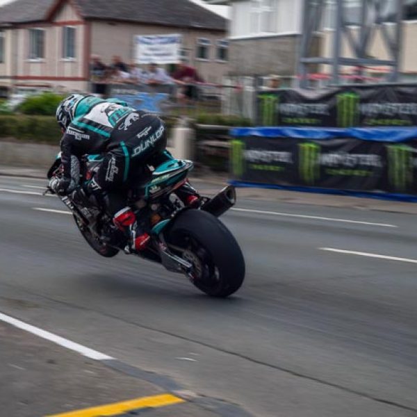 Michael-Dunlop-Honda-superbike-tt-2023-6430-2